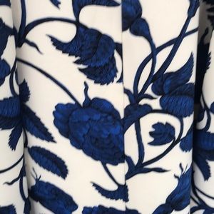 Topshop Dresses - Scuba fabric floral printed dress with cutout Topshop Dresses - Scuba fabric floral printed dress with cutout